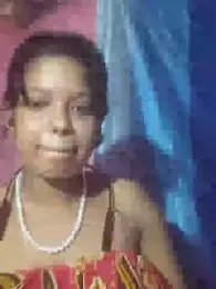 IAMNOTI webcam model stream image