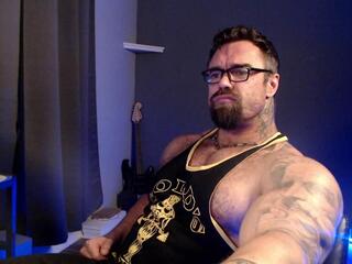 Richard Sutherland webcam model stream image