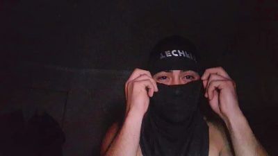 Iza__ak webcam model stream image