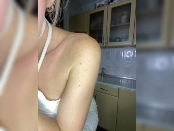 Kristinochka0316 webcam model stream image