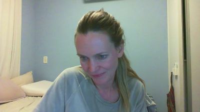 CrazyAnny1 webcam model stream image