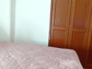 Violet Donell webcam model stream image