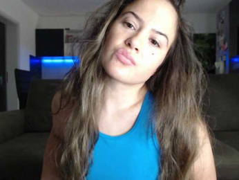 Dilarry webcam bongacams model stream image
