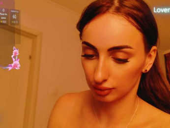 AuraPure webcam bongacams model stream image