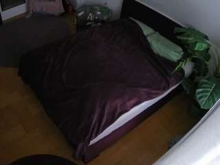 voyeurcam-julmodels-whitebed-5 webcam model stream image