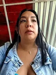 Bella_keny webcam model stream image