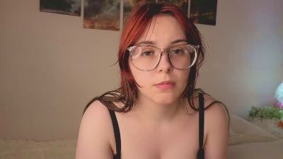 AlbertaDavi webcam model stream image