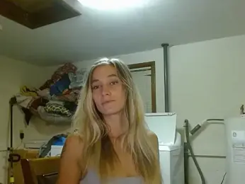 missymilf webcam model stream image
