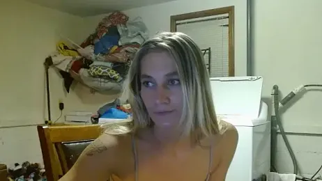 missymilf webcam model stream image