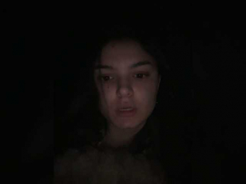 Bella1ove webcam model stream image