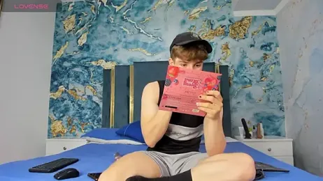 TaylerWhite webcam model stream image