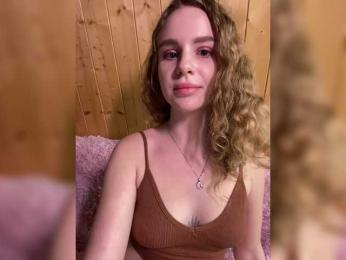 Sweetie_Kitty webcam model stream image