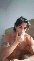 apoloarg_hot webcam model stream image