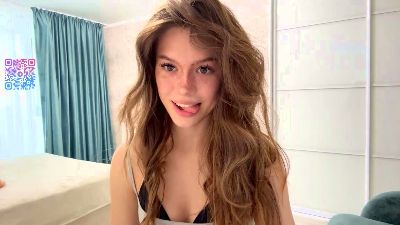LaurieKempkens webcam model stream image