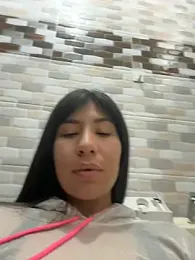 kim_monti webcam model stream image