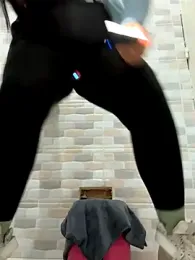 kim_monti webcam model stream image