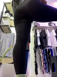 kim_monti webcam model stream image