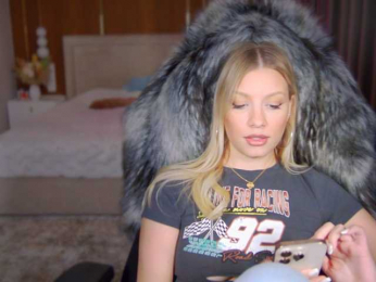 KillersTits webcam bongacams model stream image