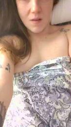 DeaRed8899 webcam cam4 model stream image