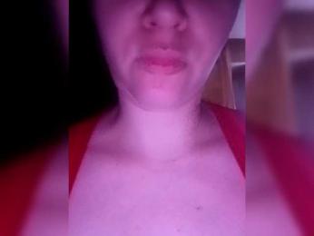 AugustinaCrys webcam bongacams model stream image