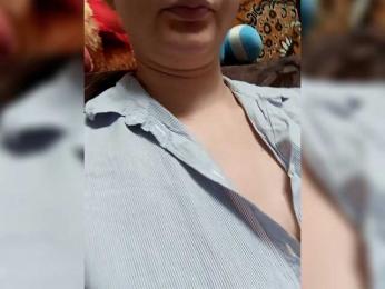 AugustinaCrys webcam bongacams model stream image