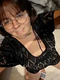 LeuleuSexy webcam model stream image