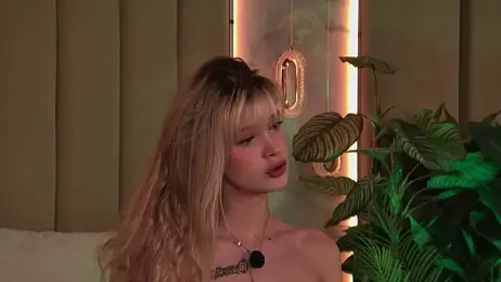 BellaSecrett webcam model stream image