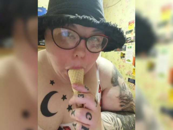 Svetik1986 webcam model stream image