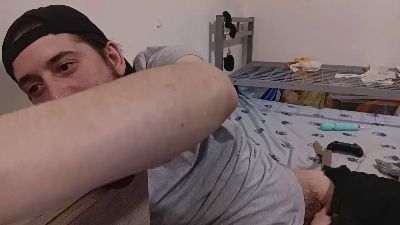 GutsXbsk webcam model stream image