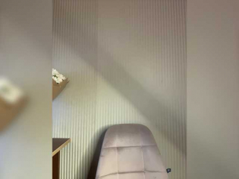 GoldenEmily webcam model stream image