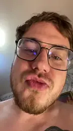 LushLuna webcam model stream image