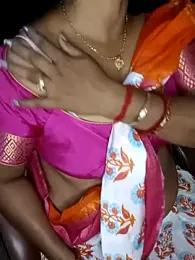 Anushka_21 webcam model stream image