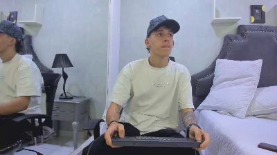 mikebenefleck_ webcam model stream image