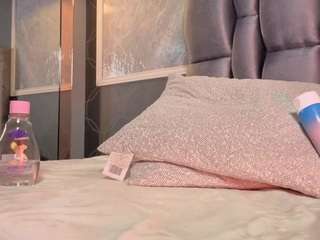 kimjoness webcam model stream image