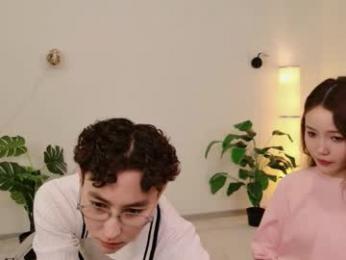 pinktwinss webcam chaturbate model stream image