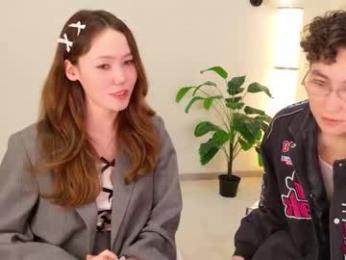 pinktwinss webcam chaturbate model stream image