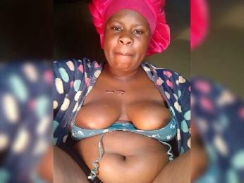 Carrielove webcam model stream image