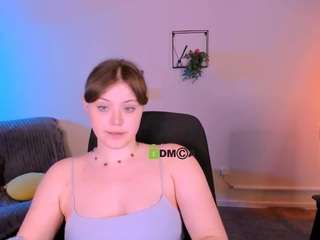 mona-cloud webcam model stream image