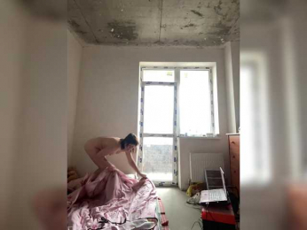 Province32 webcam model stream image