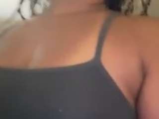 mmmmmmlia webcam model stream image