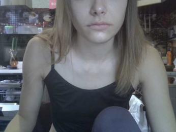 EvaaKisssss webcam preview