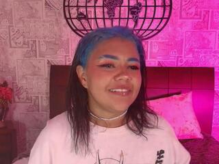 Cherry Chel webcam model stream image