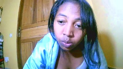 Aliciana_21 webcam preview