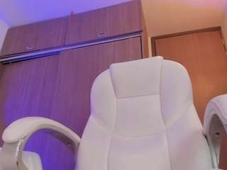kiimtyler webcam camsoda model stream image