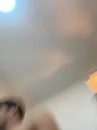 Noamilk webcam model stream image