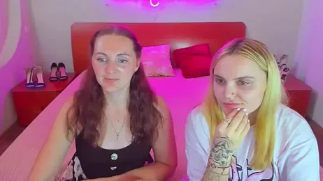 MagicEyess webcam stripchat model stream image