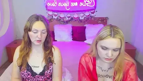 MagicEyess webcam stripchat model stream image