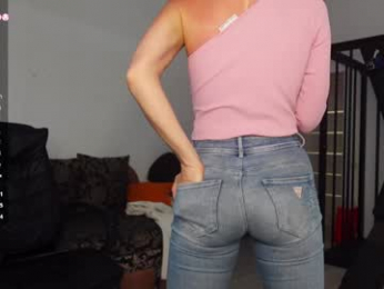 agelina_summer webcam chaturbate model stream image