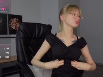 agelina_summer webcam model stream image