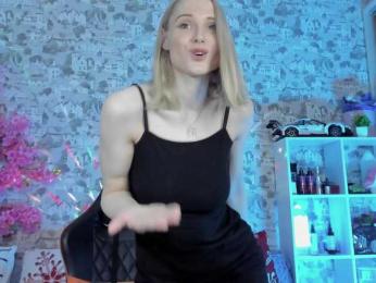 GinaGinaLove webcam bongacams model stream image